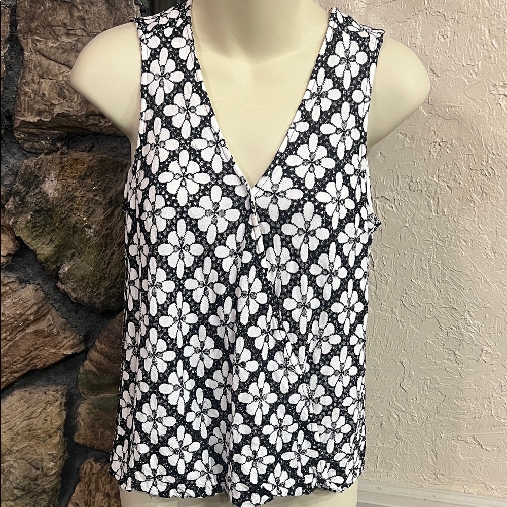 Anthropologie Monochrome Floral Tank Top